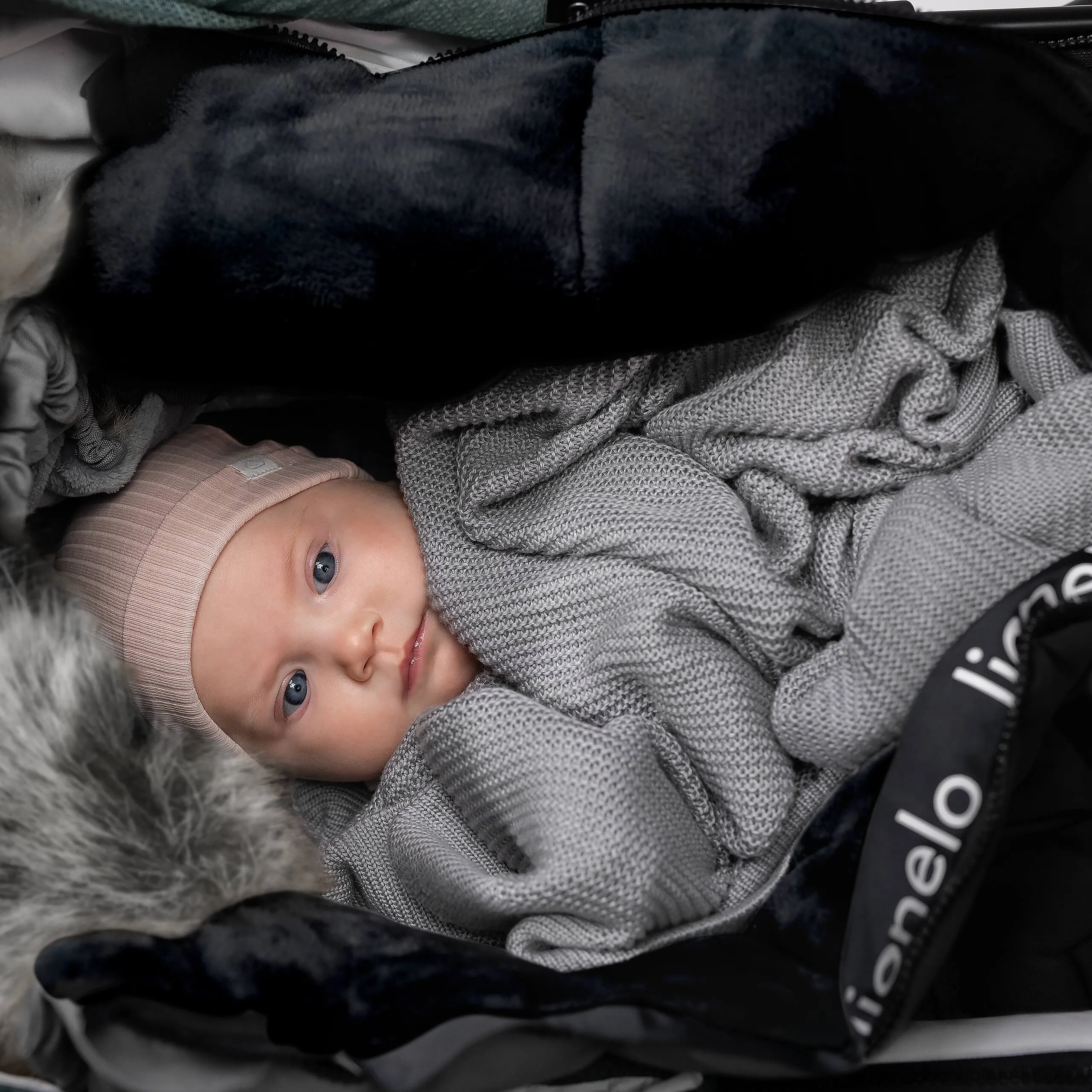 SPIWOREK-DO-WOZKA-sanek-gondoli-fotelika-z-futerkiem-4w1-LIONELO-Dlugosc-90-cm