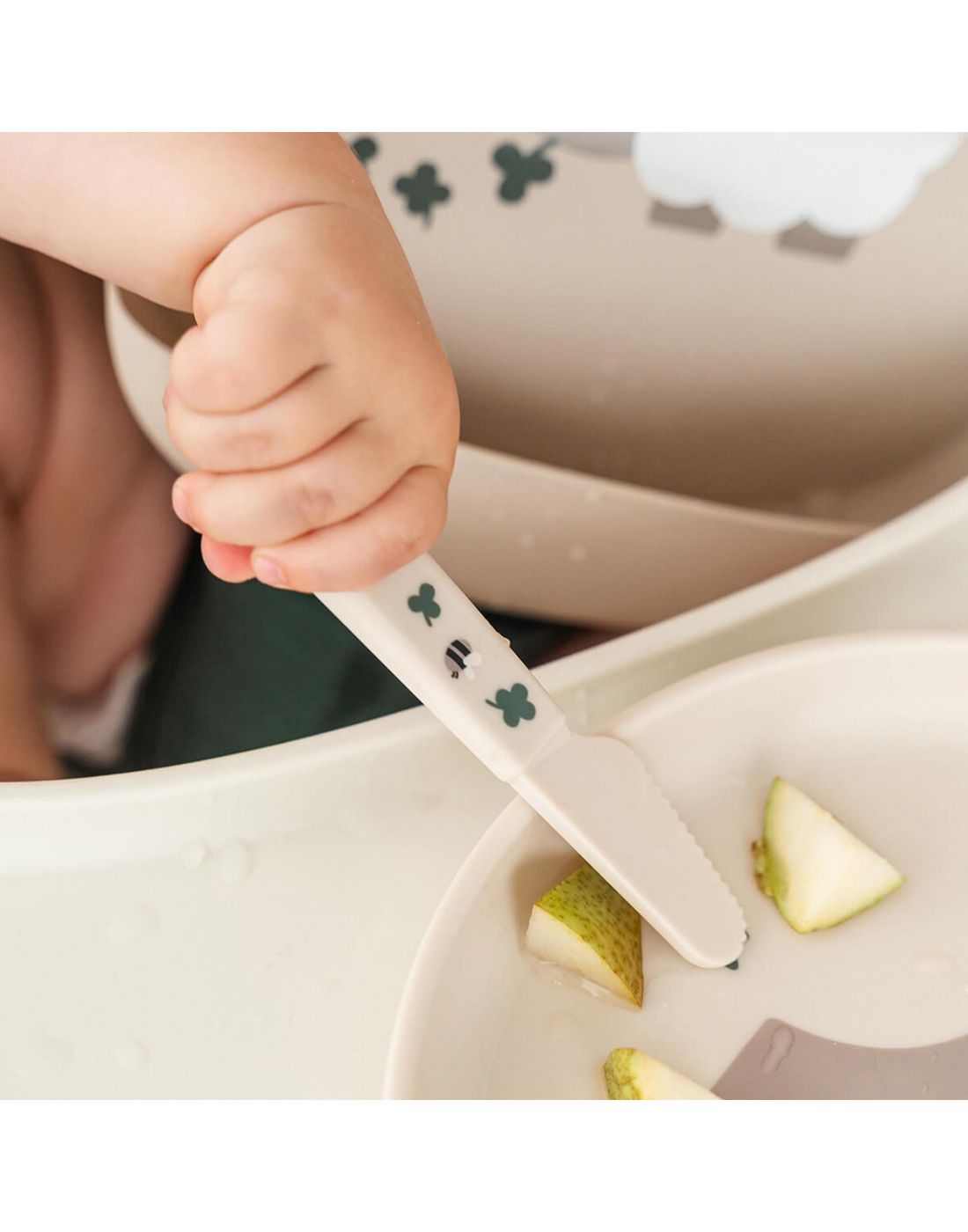 Παιδικό Μαχαιροπήρουνα Από Πλαστικό Tiny Farm Sand +0μ 3 τεμ Done By Deer (4)